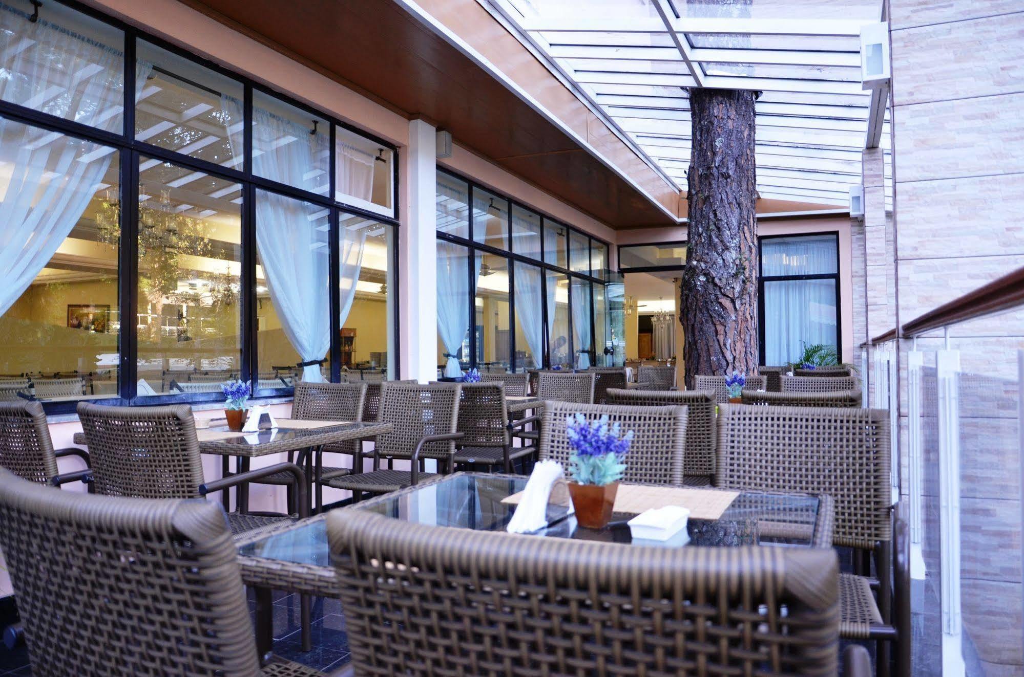 Hotel Green Hill จุยซ์จิฟอรา ภายนอก รูปภาพ